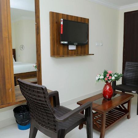 Hotel Cnr Residency Madanapalle Exterior foto