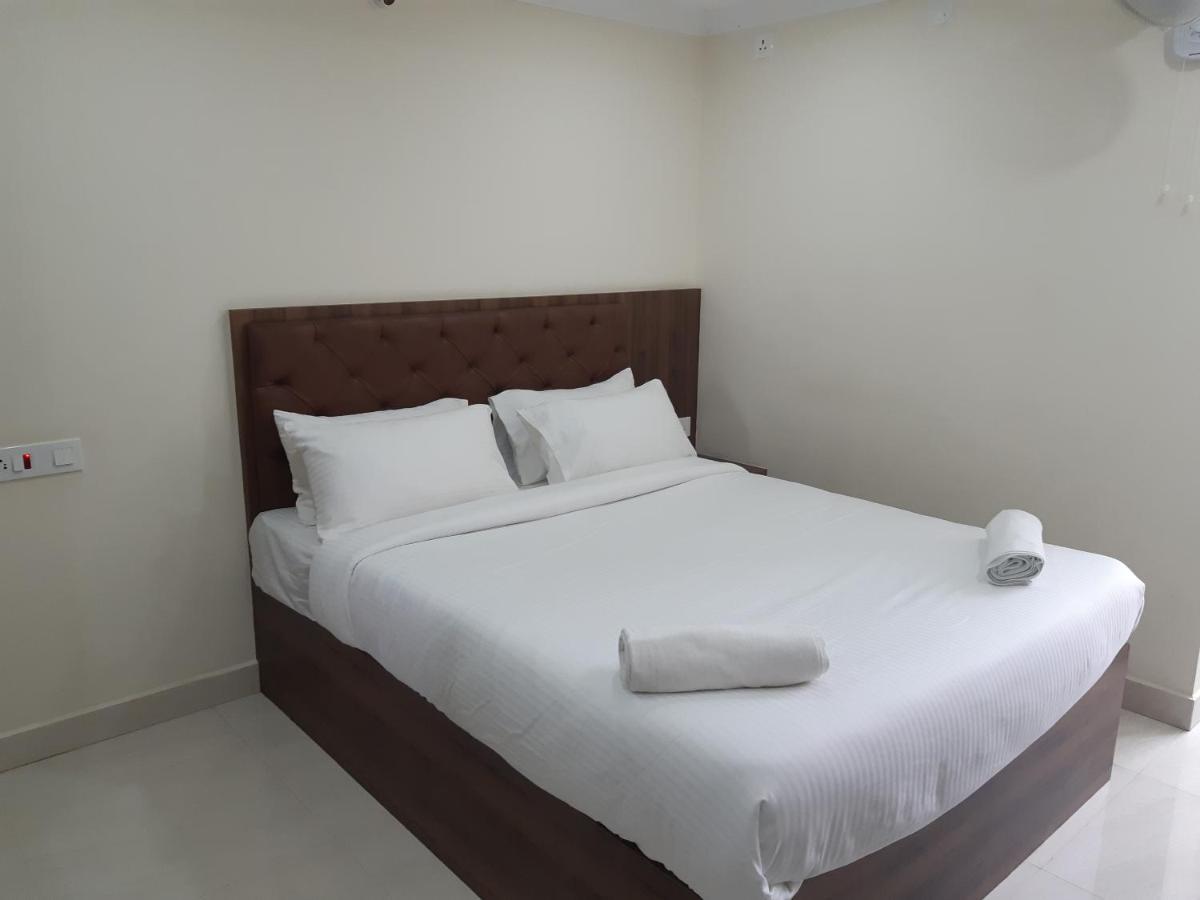 Hotel Cnr Residency Madanapalle Exterior foto